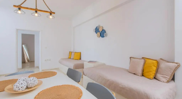 Люкс с видом на сад Golden Sunrise Suites