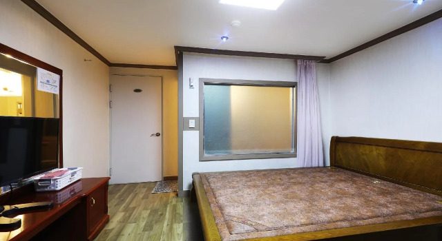 Geumgang Beach Motel