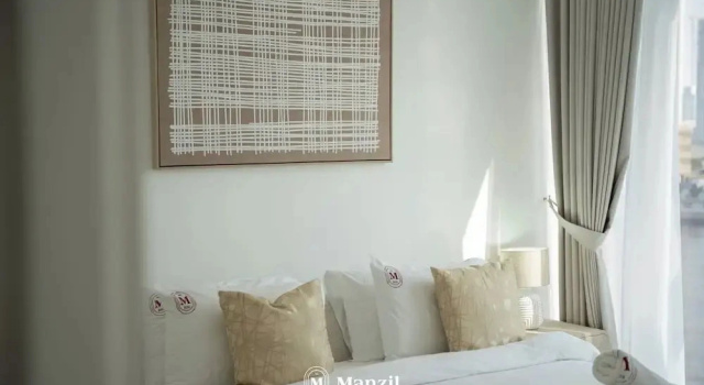 Manzil - Modern 1BR w Stunning Lake View, Забронировать Апартаменты/квартира Дубай Эмират Дубай, рядом с Деловой район Эмаар-Сквер
