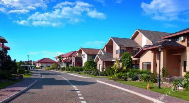 Кровать в общем номере Yangpu Ancient Saltern Golf Resort Hotel