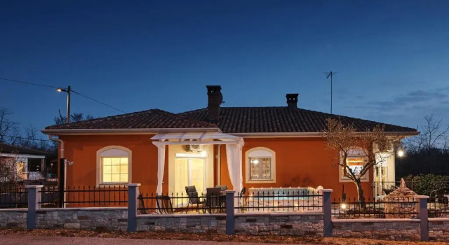 Apartment David with Hydromassage Bath near Umag