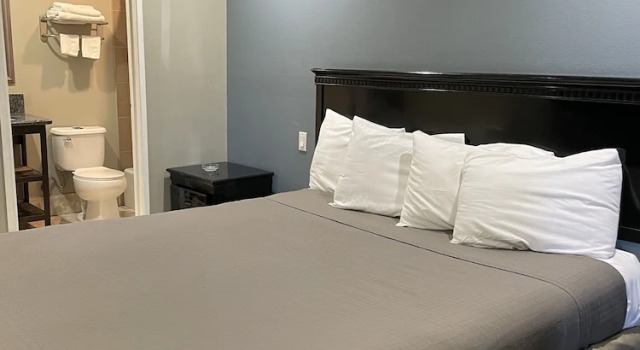 Villa Inn & Suites