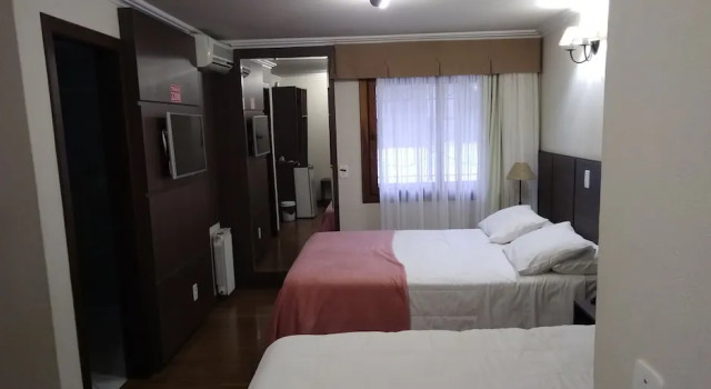 Четырёхместный номер Deluxe Pousada do Verde Gramado