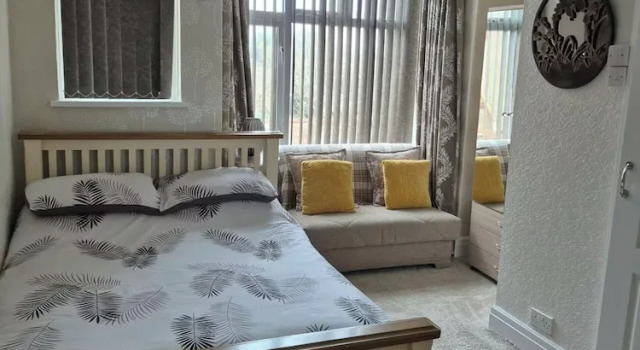 Apartment Sleeps 2- Wifi, Near Beach &pet Friendly, Varaa Huoneisto Asunnot kohteessa Merseyside, Huoneisto