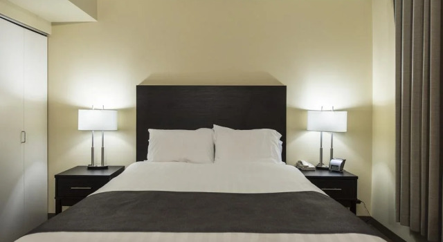 Simon Hotel, Buchen Sie Hotel Burnaby Unteres Festland British Columbia