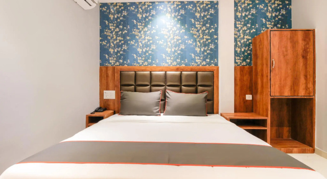 OYO Flagship 75122 Raydission Inn, Prenota Hotel Bhubaneshwar Orissa