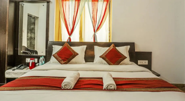 Ozaki Desert Safari Camp Jaisalmer, Забронировать Отель Отели штата Раджастхана с парковкой, Парковка