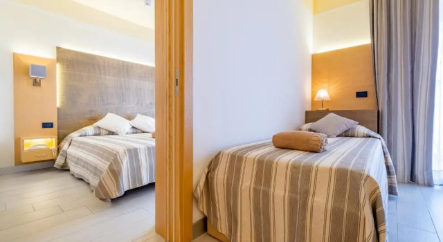 Семейный номер Standard с балконом Hotel Mare