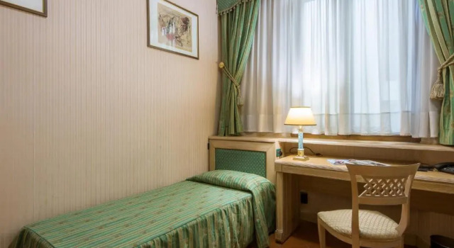 Одноместный номер Grand Hotel Panama Firenze
