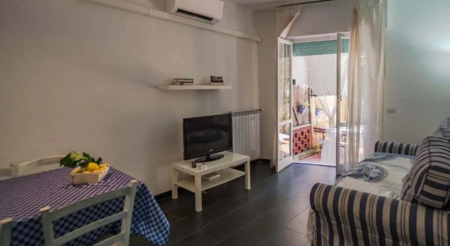Sciacchetrà Apartment with AC, Забронировать Апартаменты/квартира Отели Монтероссо-аль-Маре с парковкой, Парковка