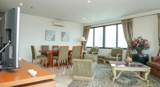 Good Location 2BR at Park Royale Apartment, Book Apartment Jakarta Jakarta Province