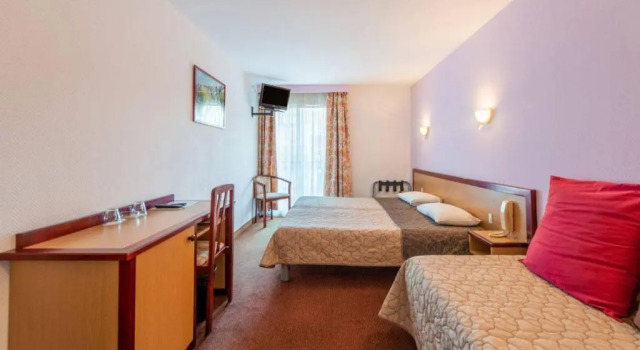 Трёхместный номер Standard Hôtel Gabriel