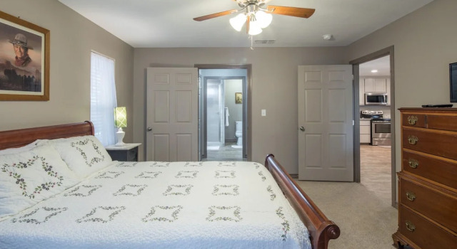 Duke's Horseshoe House 3 Bedrooms 2.5 Bathrooms Home