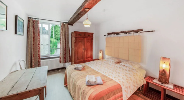Heritage Holiday Home in Gouvy With Fenced Garden, Забронировать Дом для отпуска Отели Гуви с парковкой, Парковка