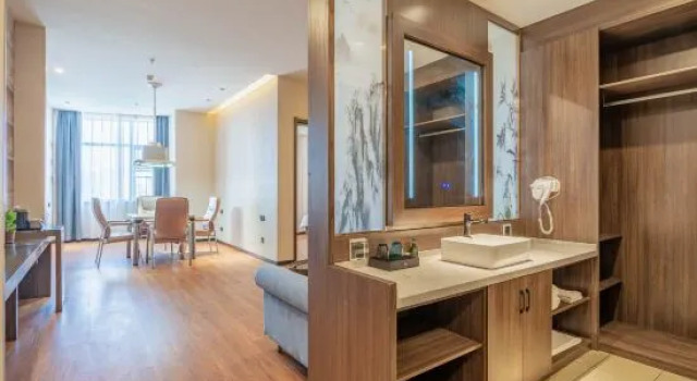 Люкс Deluxe GEM Hotel (Anqing Wangjiang County Economic Development Zone Fengqi Road)