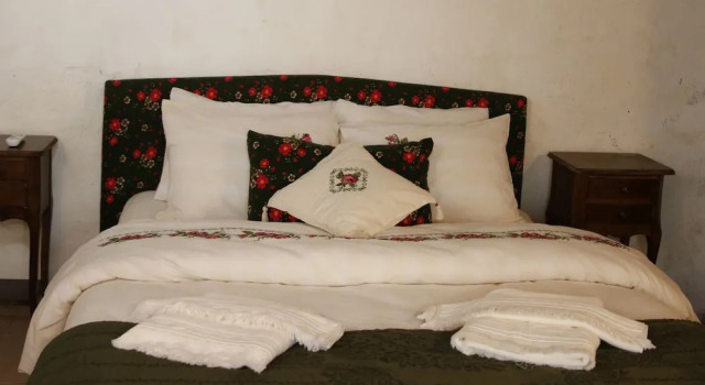 Shiraz Hotel & Restaurant