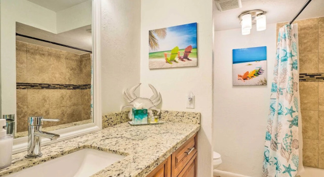 Коттедж с 3 комнатами Pet-friendly Fort Myers Home w/ Patio & Grill!