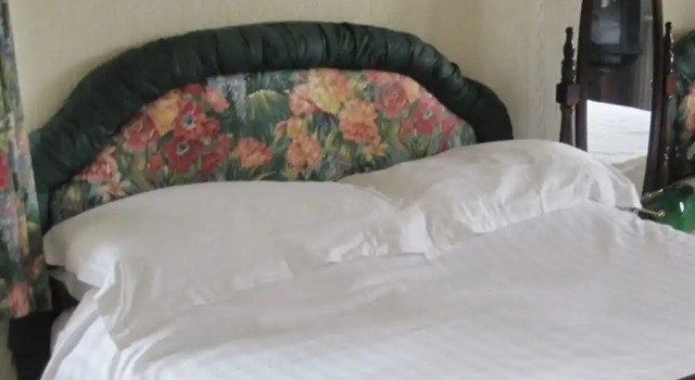 The Boars Head, Book Hotel Long Preston 