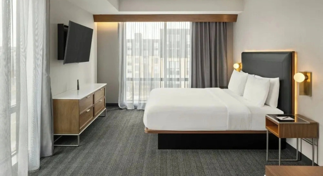 Одноместный люкс c 1 комнатой Courtyard by Marriott St Paul Downtown