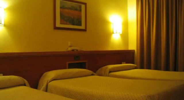 Camera tripla Standard Hotel Estel