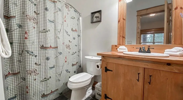 Коттедж с 5 комнатами Red Fir 14 5 Bedroom Home