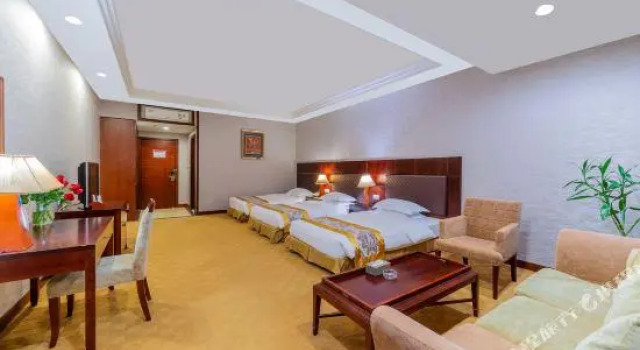 Номер Deluxe Fortune Holiday Hotel