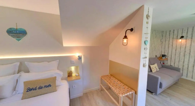 Полулюкс с красивым видом из окна Hôtel Le C - Boutique Hôtel