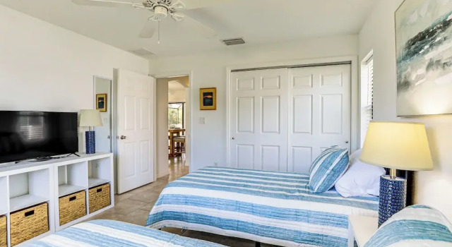 Near 5 Golf Courses: Rotonda West Home w Pool