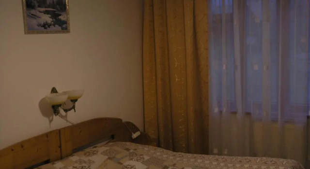 Sadyba Bilya Richky, Rezervovat Hotel Jaremče 
