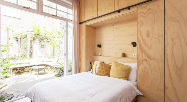 Lovely and charming guesthouse near city center, close to Rotterdam, Забронировать Отель Дордрехт Южная Голландия