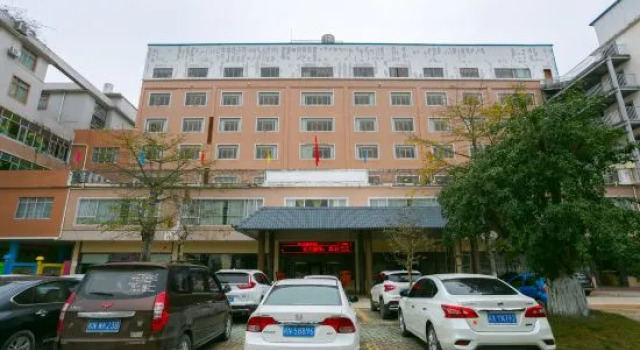 Qinzhou Lingshan Zhengjiu Hotel, Book Hotel Lingshan Guangxi