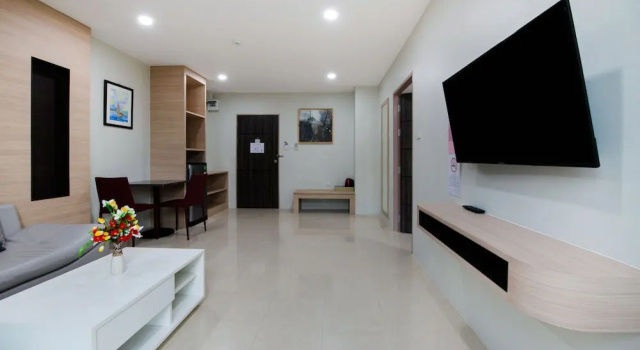 Sattahip 9 Boutique Hotel OYO Rooms