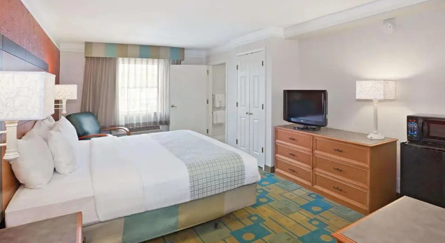 Номер Standard Norwood Inn & Suites Merrillville