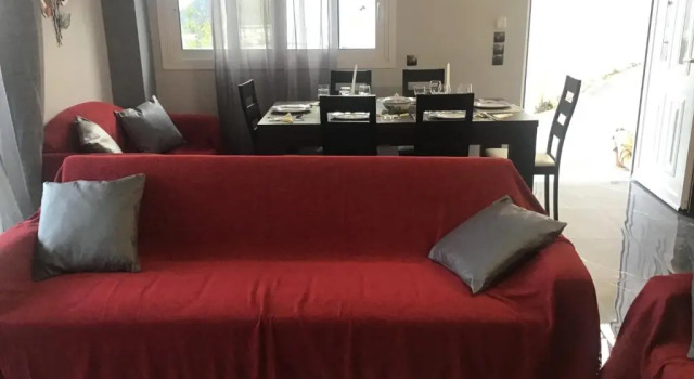 Zois' House, Prenota Hotel Sívros 