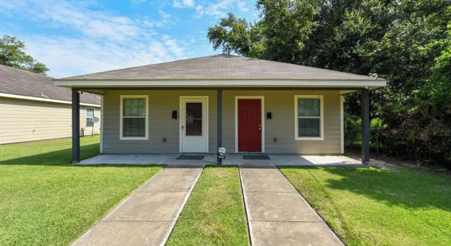 Lovely Lake Charles Duplex in Central Location!, 预订 酒店 查尔斯湖 路易斯安那州