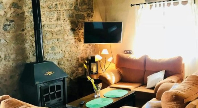 3 bedrooms house with shared pool enclosed garden and wifi at Alcaracejos, Book Hotel Alcaracejos Madrid