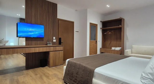 Deluxe triple chambre avec balcon et Vue mer ORCHIDS Hotel