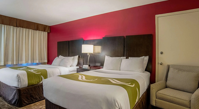 Четырёхместный номер Standard Quality Inn & Suites Phoenix NW - Sun City