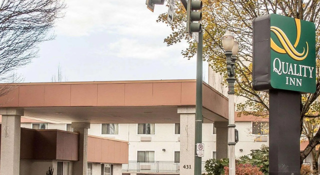 Номер Standard Quality Inn Downtown Convention Center