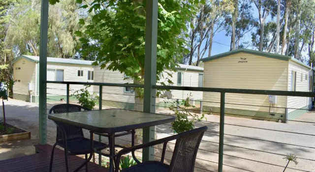 Номер Deluxe с видом на реку Rivergardens Holiday Park Mildura