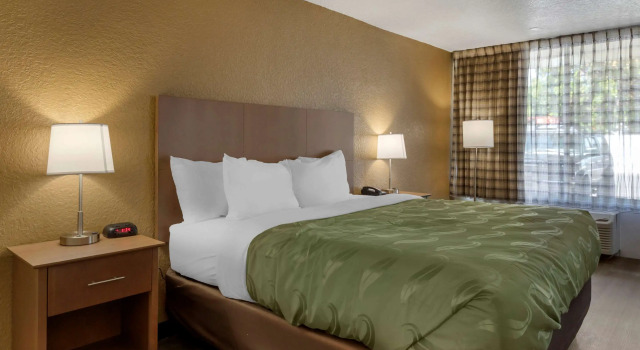 Двухместный номер Standard Quality Inn Saint Petersburg North-Tampa Bay