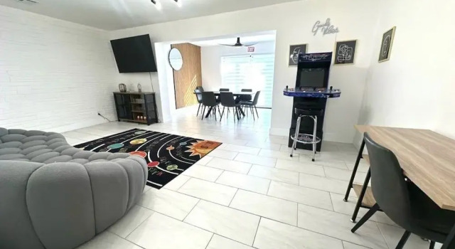 Casa Lucia 5Br Home W/ Pool Near Hard Rock Casino 5 Bedroom Home, Book Hotel Hollywood Panhandle Florida