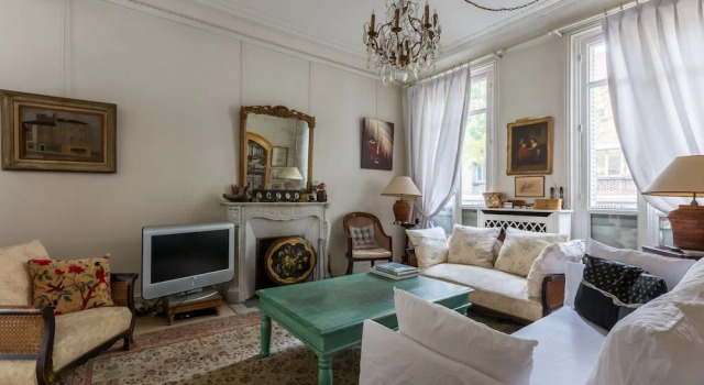 Veeve - Charming Townhouse near Parc Montsouris, Забронировать Отель 14-й округ: Монпарнас Париж, рядом с Катакомбы Парижа