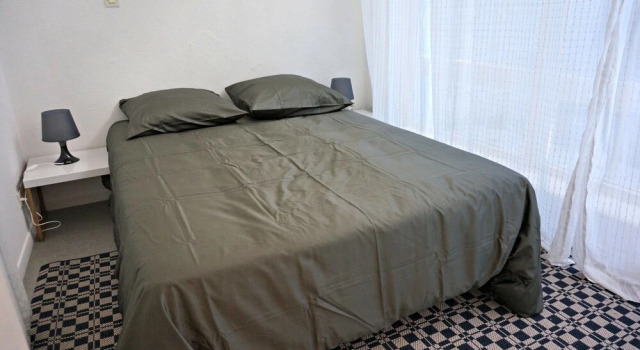 Little Suite - Baptiste, Забронировать Отель Отели Лилля 3 звезды, рядом с Chambre de Commerce, 3*