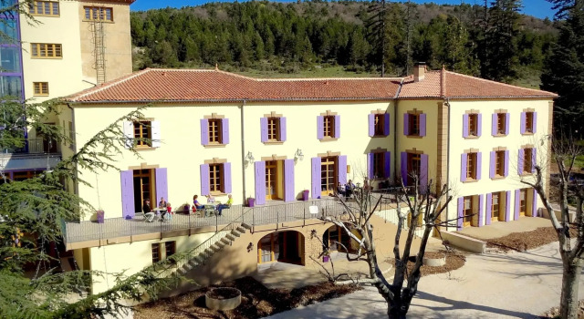 Appealing Apartment in Ferrassières with Shared Sauna, Забронировать Апартаменты/квартира Апартаменты Drôme Provençale, Апартаменты/квартира
