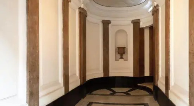 EnzHouse
