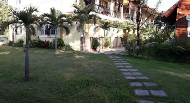 BB Villa Udonthani, Varaa Villa Hotellit North-Eastern Thailand pysäköinnillä, Pysäköinti