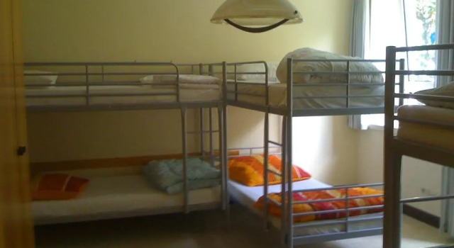 Кровать в общем номере Hostel Flensburg
