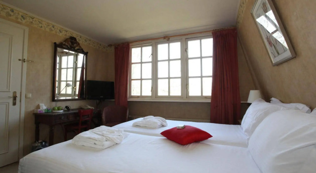 Alp de Veenen Hotel, Book Hotel Hoteller i Zuid-Holland med parkering, Parkering