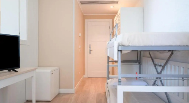 Полулюкс Hotel Bristol
